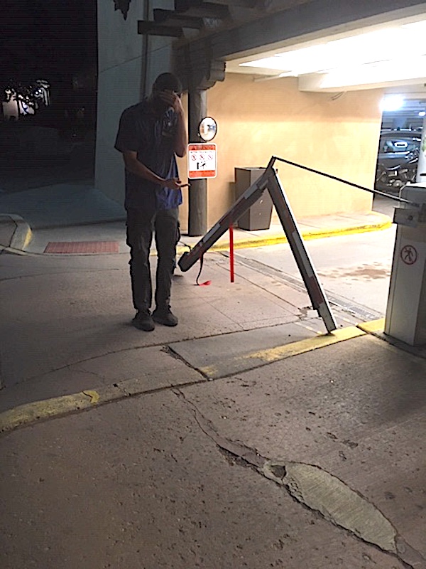 BRLOKEN 2021 GATE LA FONDA