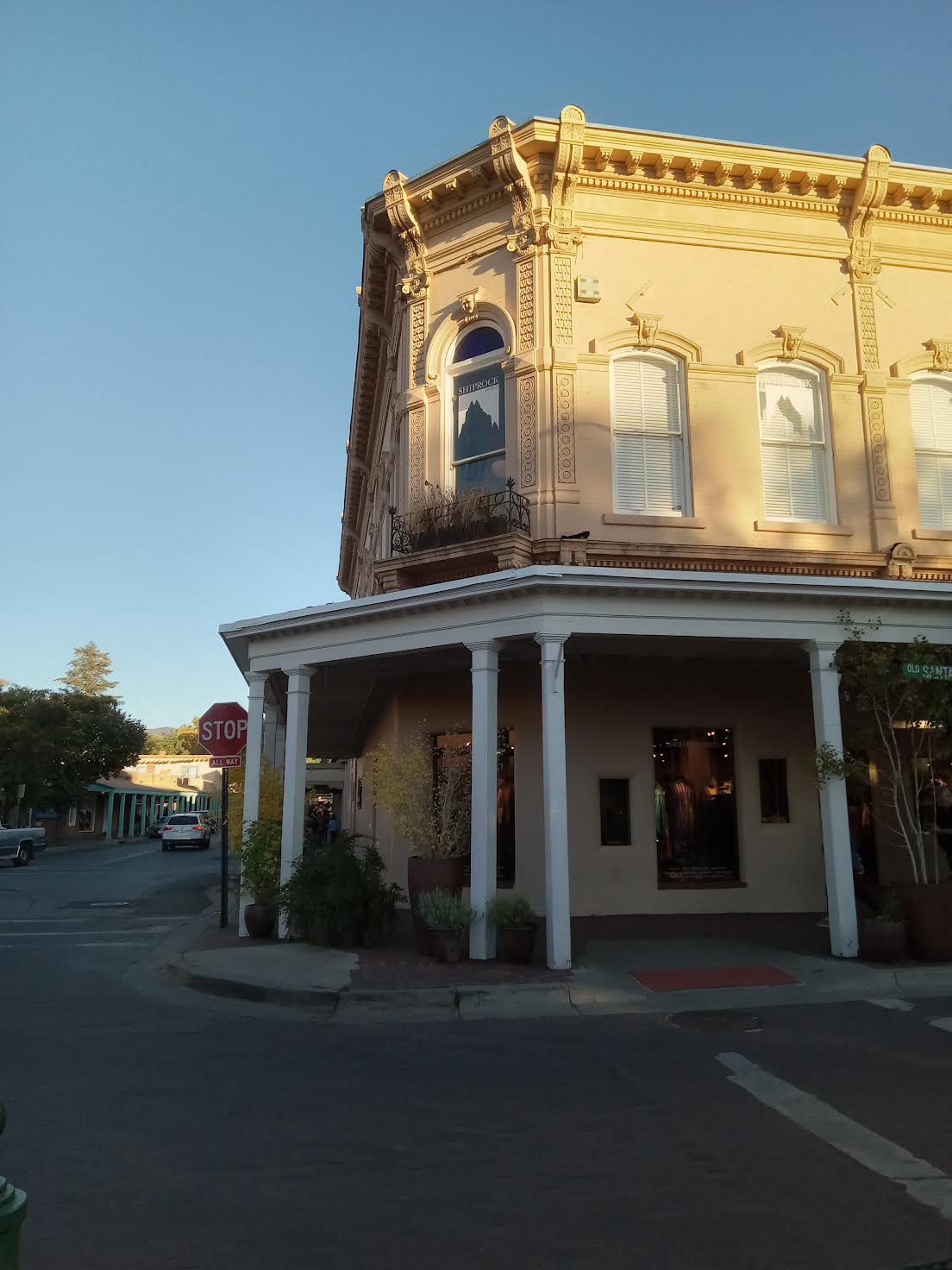CATRON SUNSHADOW2023 CORNER