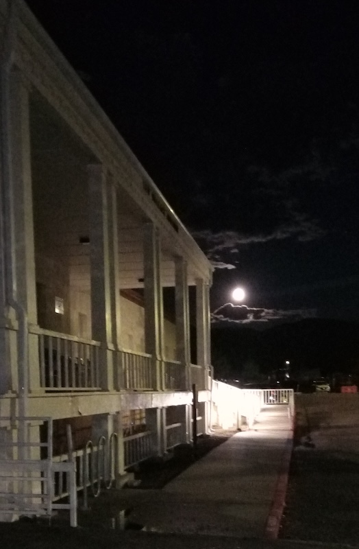 LAMY BUIDLING FULL MOON SEPT 2024
