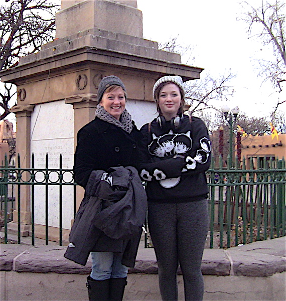 PLAZA 5JAN2018 SARAH & MADDY BREWER FROM DENVER-GREAT TOUR