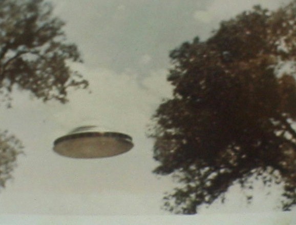 FAKED UFO PHOTOGRAPH