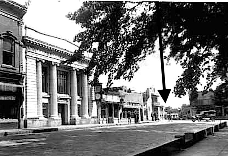 AAROW-PLAZA-1920sCIRCA