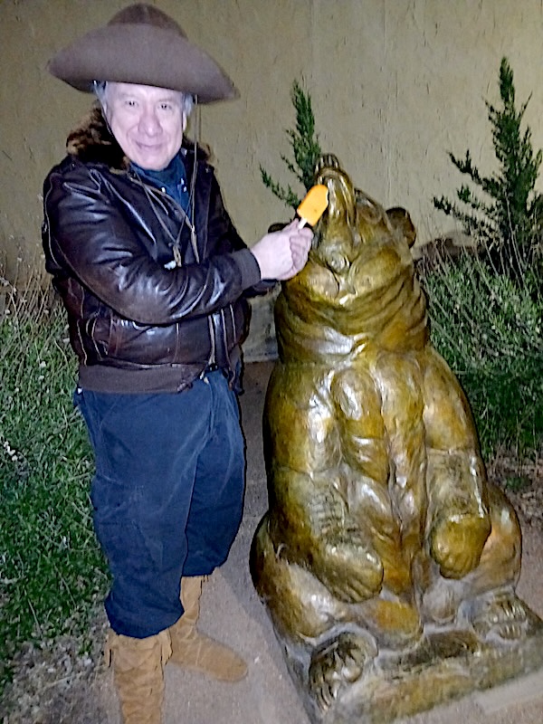 AL 2025MAY14AM FEEDING BEAR