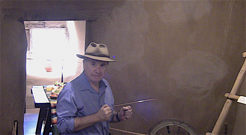 AL2017 OLDEST HOUSE KIVA LADDER RODS