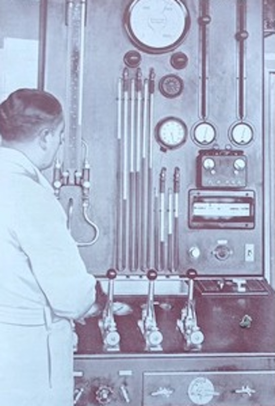 BW GADGET 1950s