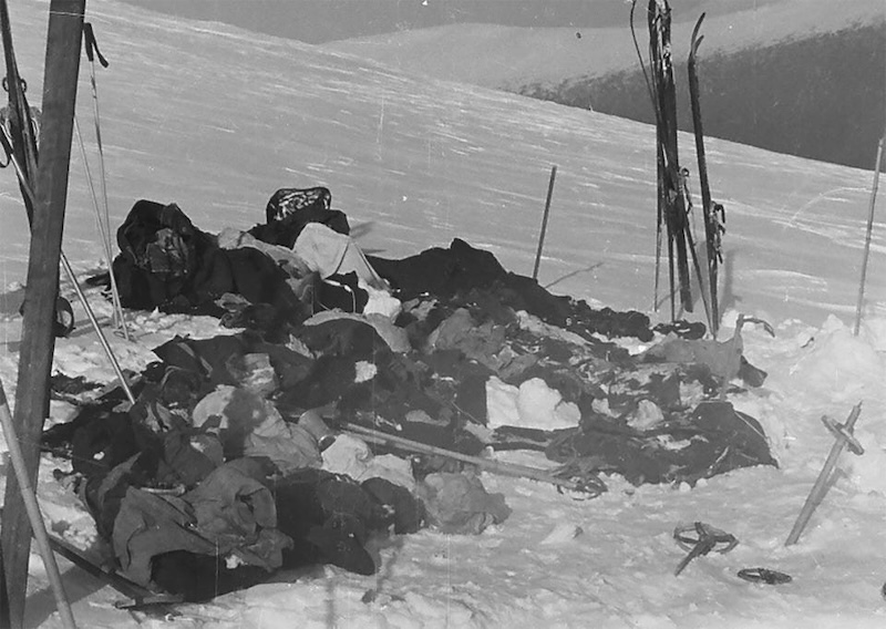 DYATOLV SMASHED CAMP