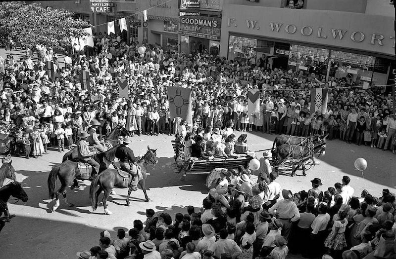 FIESTA BUROS WOOLWORTH FIESTA BUROS WOOLWORTH