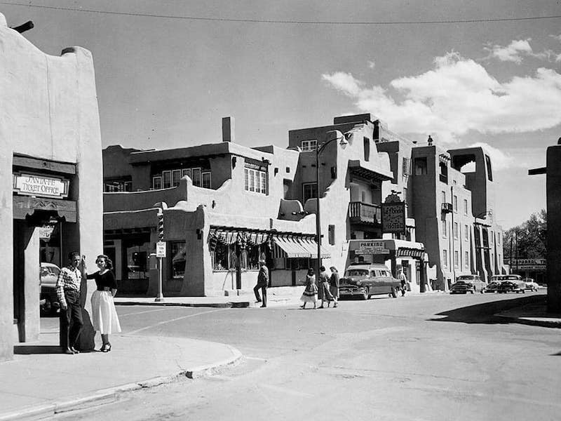 PLAZA CROSSROADS 1950s