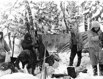 DYATLOV UNKNONW TENT PIC